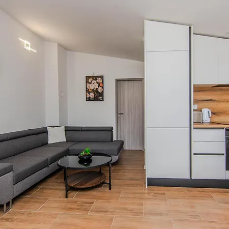 Mucaj Apartament Vir