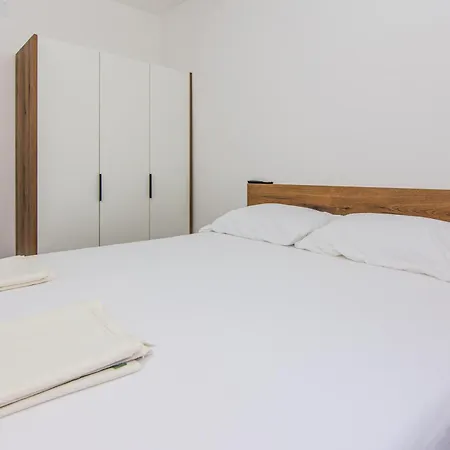 Mucaj Apartament Vir